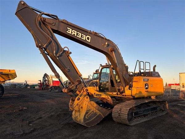 2022 DEERE 200G 5009